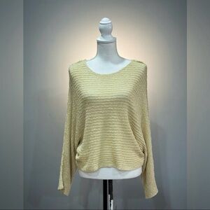 Cream Vici Knit Sweater Size L EUC